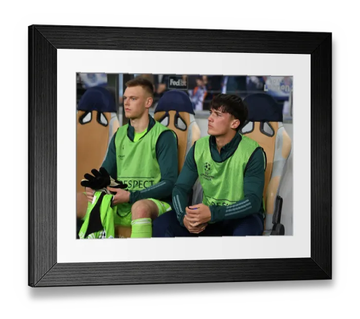 Framed Print : FC Porto v Arsenal FC: Round of 16 First Leg - UEFA Champions League 2023 / 24