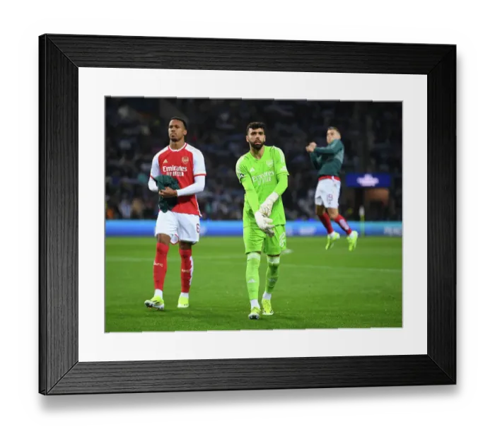 Framed Print : FC Porto v Arsenal FC: Round of 16 First Leg - UEFA Champions League 2023 / 24 Framed Print : FC Porto v Arsenal FC: Round of 16 First Leg - UEFA Champions League 2023 / 24