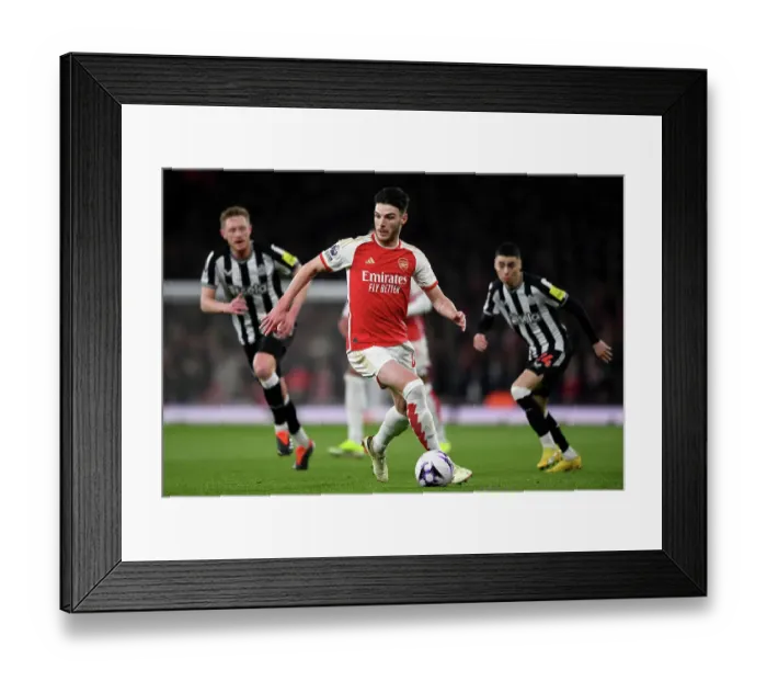 Framed Print : Arsenal FC v Newcastle United - Premier League