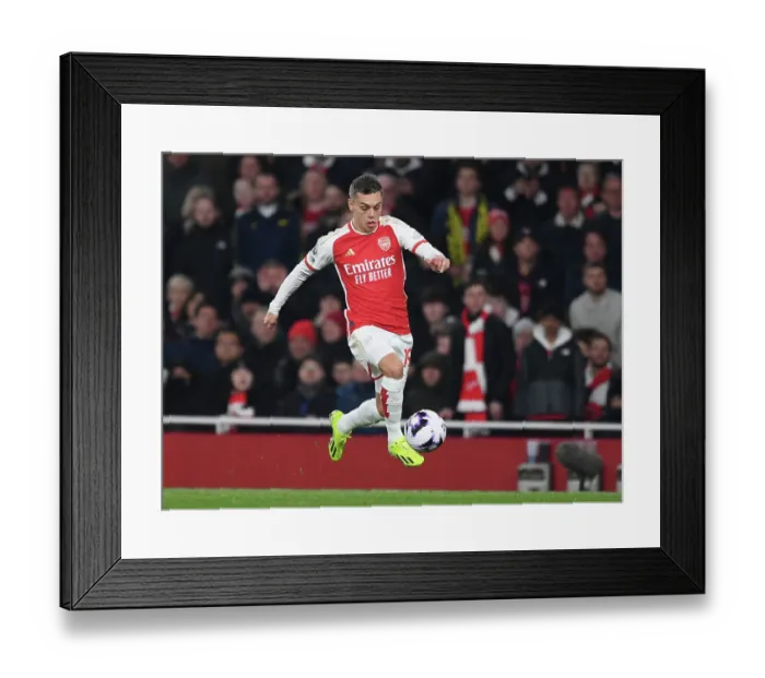 Framed Print : Arsenal FC v Newcastle United - Premier League Framed Print : Arsenal FC v Newcastle United - Premier League