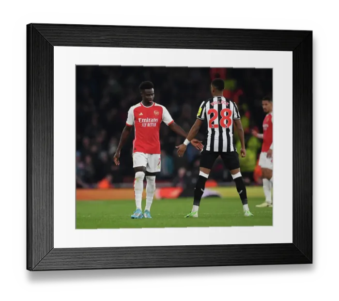 Framed Print : Arsenal FC v Newcastle United - Premier League