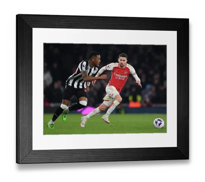 Framed Print : Arsenal FC v Newcastle United - Premier League Framed Print : Arsenal FC v Newcastle United - Premier League