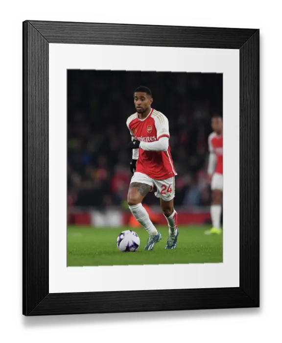 Framed Print : Arsenal FC v Newcastle United - Premier League