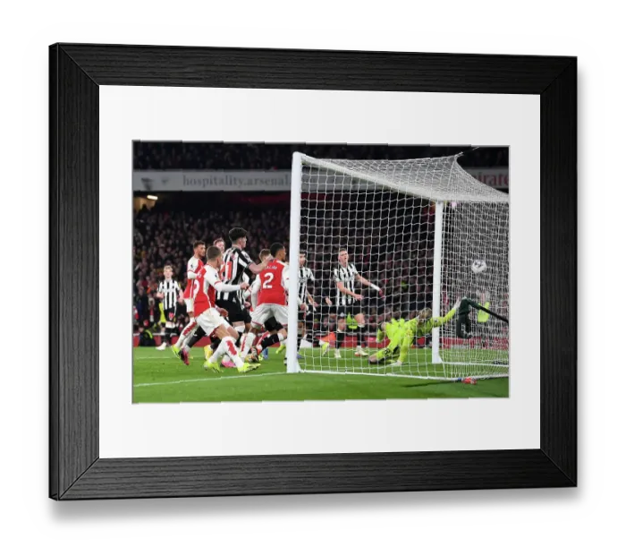 Framed Print : Arsenal FC v Newcastle United - Premier League Framed Print : Arsenal FC v Newcastle United - Premier League