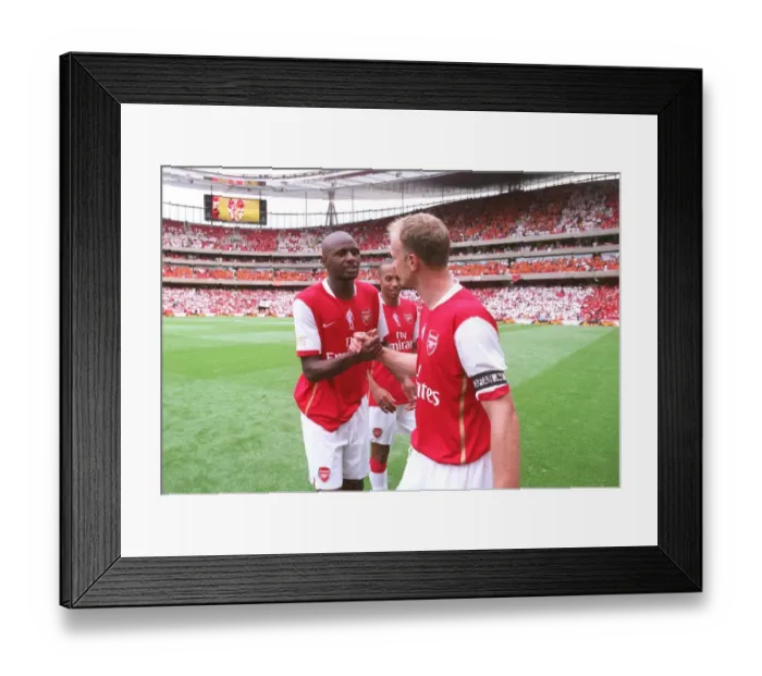 Framed Print : Patrick Vieira and Dennis Bergkamp (Arsenal) Framed Print : Patrick Vieira and Dennis Bergkamp (Arsenal)