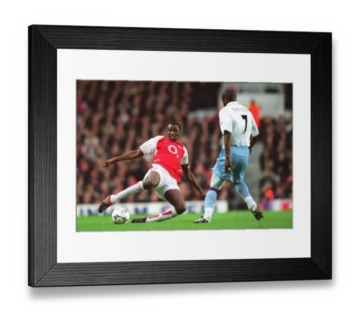 Framed Print : Patrick Vieira (Arsenal) Ian Taylor (Aston Villa)