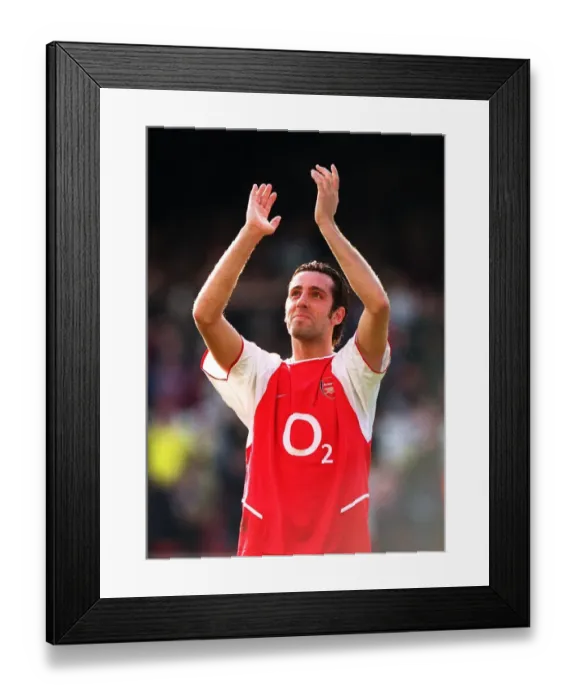 Framed Print : Edu (Arsenal) claps the fans at the end of the match Framed Print : Edu (Arsenal) claps the fans at the end of the match