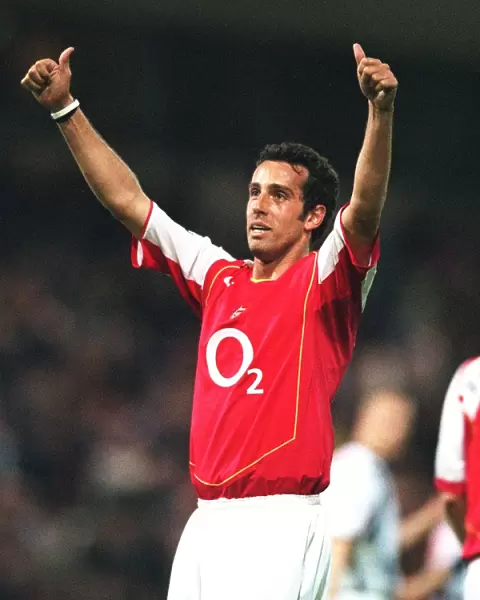 Edu celebrates scoring the 2nd Arsenal goal