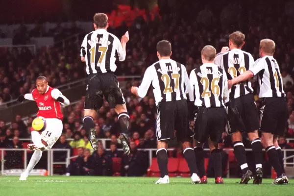 Thierry Henry's Stunning Free Kick: Arsenal 1-1 Newcastle United, FA Premiership, Emirates Stadium, 2006