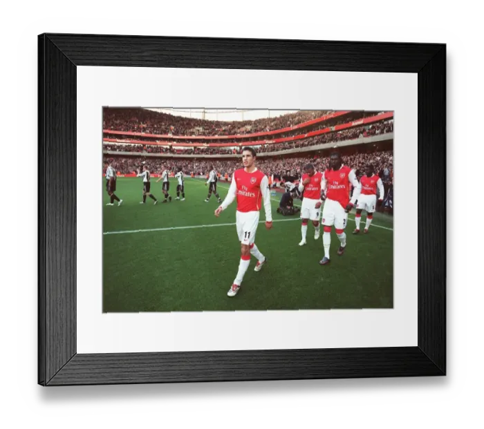 Framed Print : Robin van Persie and Emmanuel Adebayor (Arsenal) before the match Framed Print : Robin van Persie and Emmanuel Adebayor (Arsenal) before the match