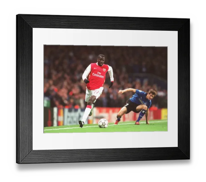 Framed Print : Emmanuel Eboue (Arsenal) Mario Fillinger (Hamburg) Framed Print : Emmanuel Eboue (Arsenal) Mario Fillinger (Hamburg)