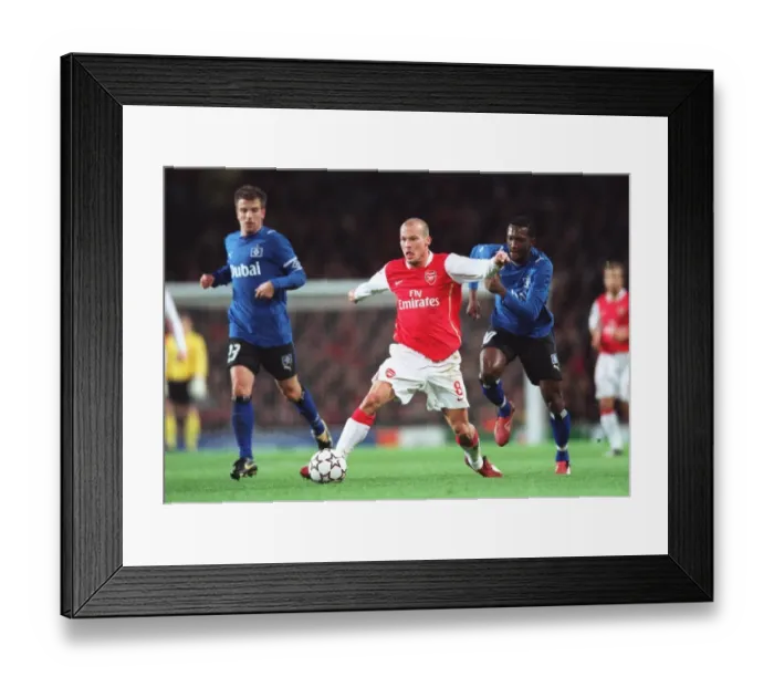 Framed Print : Freddie Ljungberg (Arsenal) Rafeal van der Vaart and Collin Benjamin (Hamburg) Framed Print : Freddie Ljungberg (Arsenal) Rafeal van der Vaart and Collin Benjamin (Hamburg)