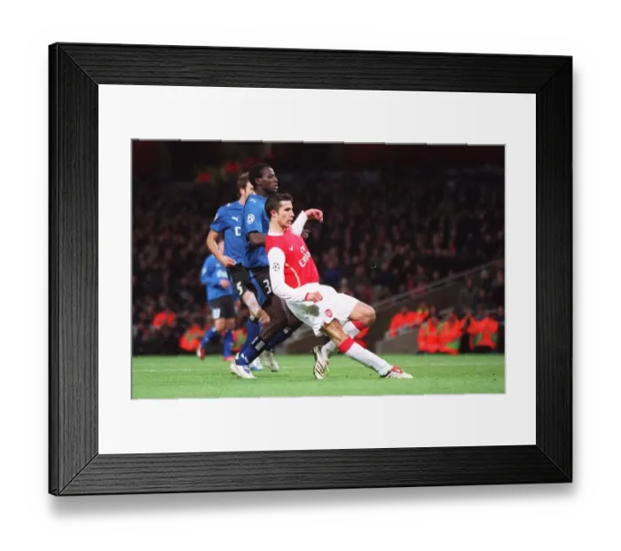 Framed Print : Robin van Persie's Debut Goal: Arsenal's Victory over Hamburg (Champions League, Group G, 2006)
