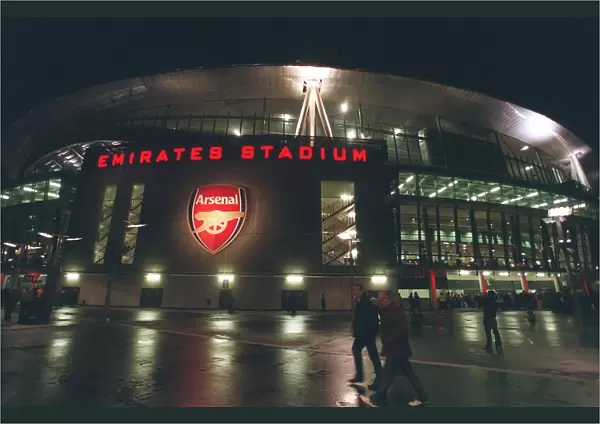 Arsenal's Emirates Stadium: Pre-Match Atmosphere vs. Hamburg, UEFA Champions League Group G (3:1), November 2006