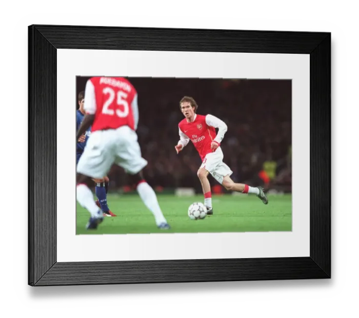Framed Print : Alex Hleb in Action: Arsenal's 3:1 Victory over Hamburg in the Champions League at Emirates Stadium, 2006