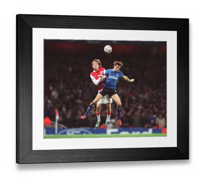Framed Print : Alex Hleb (Arsenal) Mario Fillinger (Hamburg) Framed Print : Alex Hleb (Arsenal) Mario Fillinger (Hamburg)