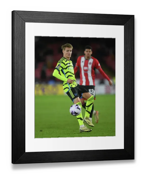 Framed Print : Sheffield United v Arsenal FC - Premier League
