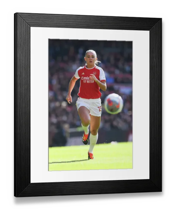 Framed Print : Arsenal FC v Tottenham Hotspur - Barclays Women's Super League
