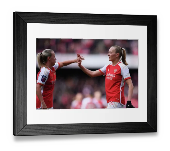 Framed Print : Arsenal FC v Tottenham Hotspur - Barclays Women's Super League