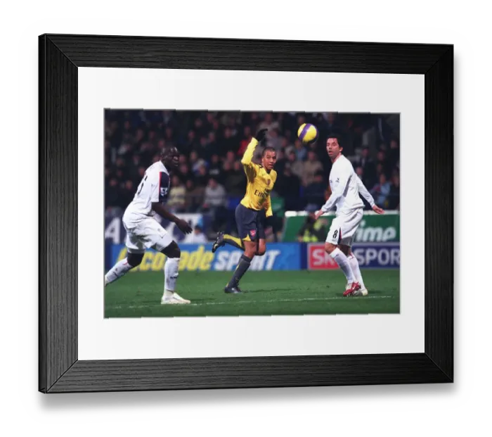 Framed Print : Gilberto (Arsenal) Ivan Campo (Bolton)