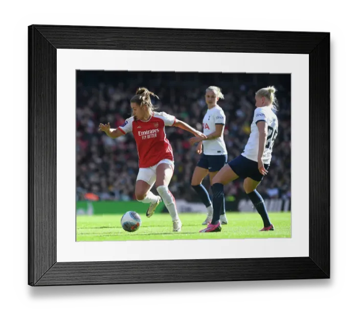Framed Print : Arsenal FC v Tottenham Hotspur - Barclays Women´s Super League