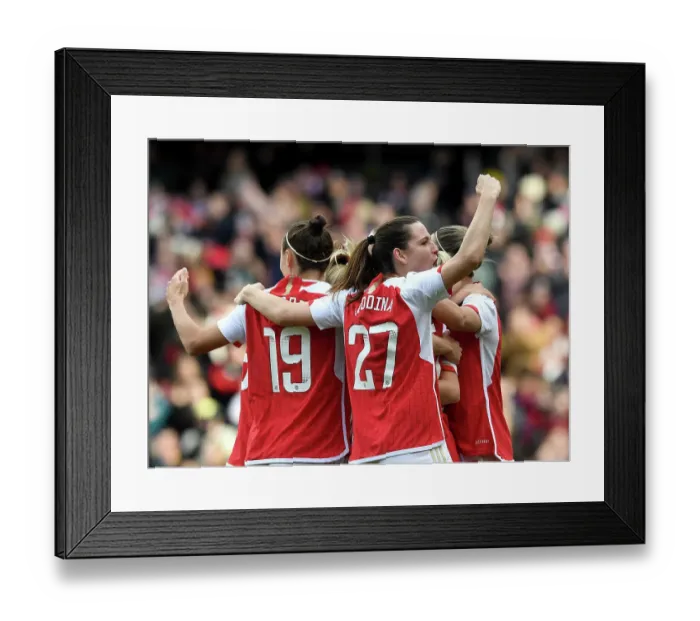 Framed Print : Arsenal FC v Tottenham Hotspur - Barclays Women´s Super League