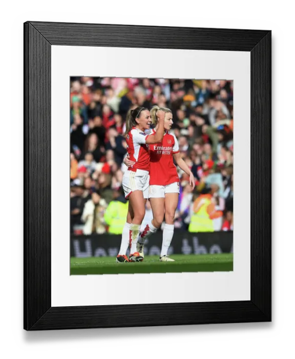 Framed Print : Arsenal FC v Tottenham Hotspur - Barclays Women´s Super League