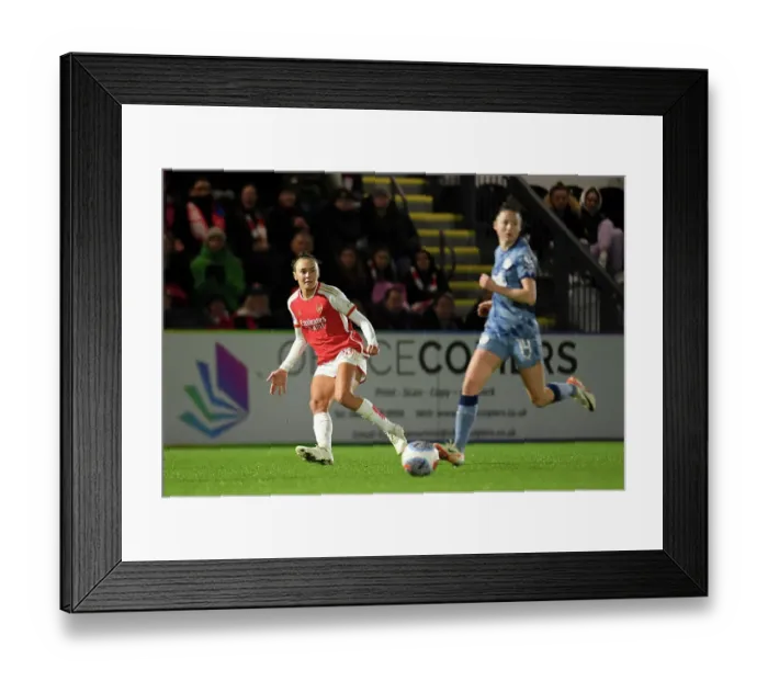 Framed Print : Arsenal v Aston Villa - FA Women's Continental Tyres League Cup Semi Final