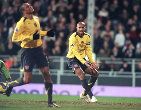 Gilberto and Thierry Henry (Arsenal)
