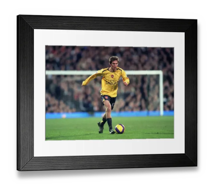 Framed Print : Alex Hleb in Action: Arsenal's Tight Victory Over Fulham (29 / 11 / 06) Framed Print : Alex Hleb in Action: Arsenal's Tight Victory Over Fulham (29 / 11 / 06)