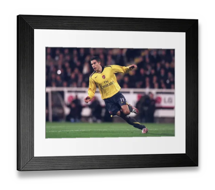 Framed Print : Robin van Persie's Goal: Arsenal's 2:1 Win Over Fulham, FA Premiership, 2006 Framed Print : Robin van Persie's Goal: Arsenal's 2:1 Win Over Fulham, FA Premiership, 2006