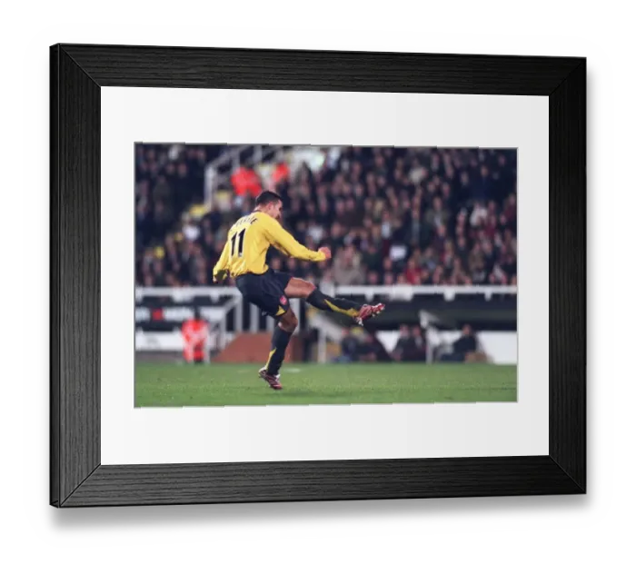 Framed Print : Robin van Persie's Epic Free Kick: Arsenal's 2:1 Victory Over Fulham, FA Premiership, 2006 Framed Print : Robin van Persie's Epic Free Kick: Arsenal's 2:1 Victory Over Fulham, FA Premiership, 2006