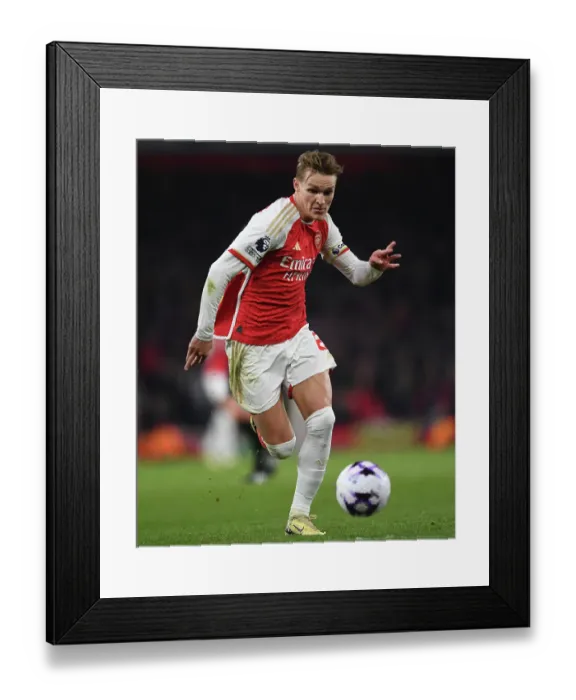 Framed Print : Arsenal FC v Brentford FC - Premier League Framed Print : Arsenal FC v Brentford FC - Premier League