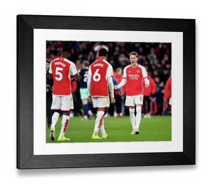 Framed Print : Arsenal FC v Brentford FC - Premier League