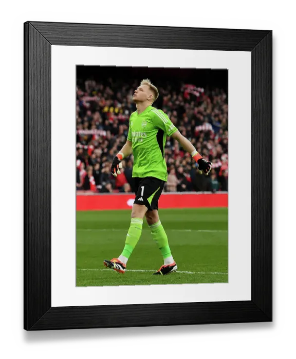 Framed Print : Arsenal FC v Brentford FC - Premier League Framed Print : Arsenal FC v Brentford FC - Premier League