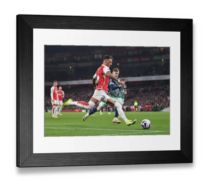 Framed Print : Arsenal FC v Brentford FC - Premier League Framed Print : Arsenal FC v Brentford FC - Premier League