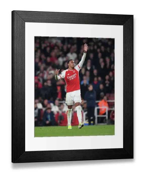 Framed Print : Arsenal FC v Brentford FC - Premier League