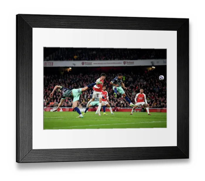 Framed Print : Arsenal FC v Brentford FC - Premier League Framed Print : Arsenal FC v Brentford FC - Premier League
