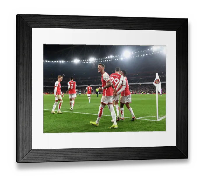 Framed Print : Arsenal FC v Brentford FC - Premier League