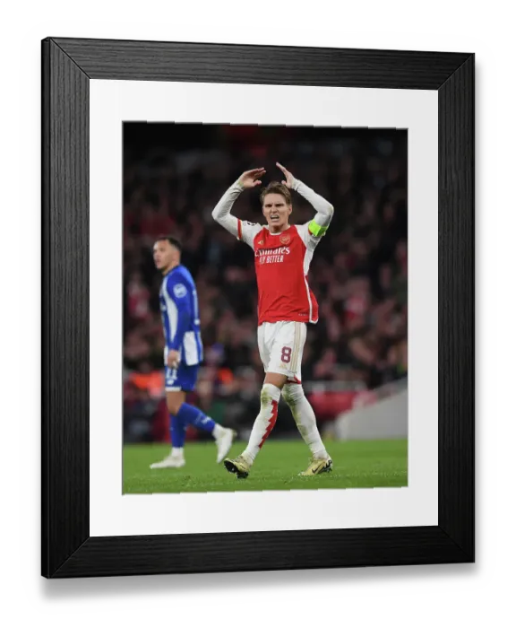 Framed Print : Arsenal FC v FC Porto: Round of 16 Second Leg - UEFA Champions League 2023 / 24