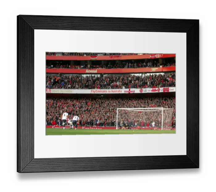 Framed Print : Gilberto scores his 2nd Arsenals 3rd goal past Paul Robinson (Tottenham) Framed Print : Gilberto scores his 2nd Arsenals 3rd goal past Paul Robinson (Tottenham)