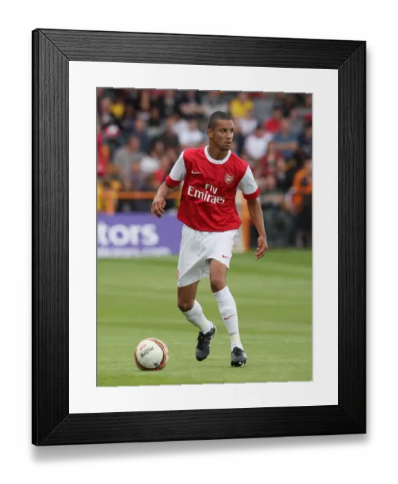 Framed Print : Craig Eastmond (Arsenal). Barnet 0: 4 Arsenal. Pre Season Friendly. Underhill