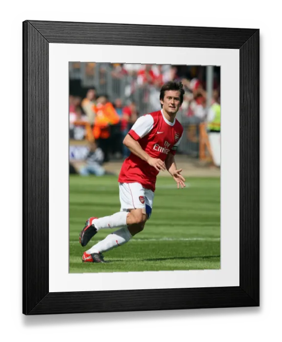 Framed Print : Tomas Rosicky's Standout Performance: Arsenal's 4-0 Pre-Season Triumph Over Barnet