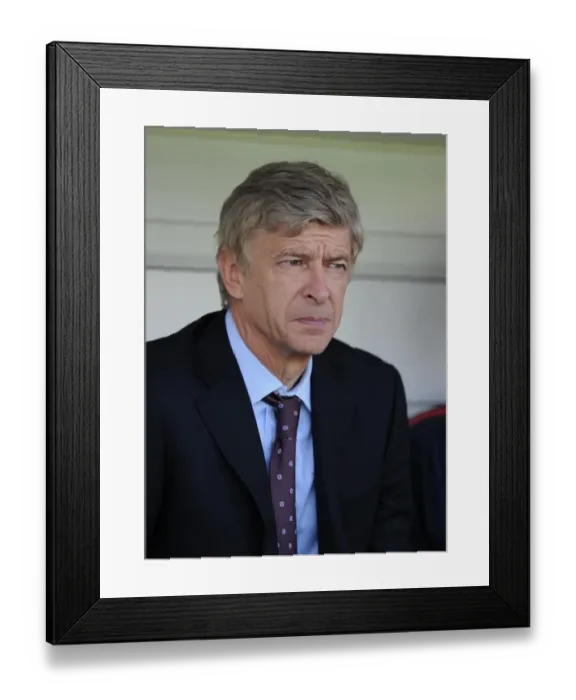 Framed Print : Arsene Wenger's Arsenal Cruise to 4-0 Pre-Season Victory over Barnet, 2010