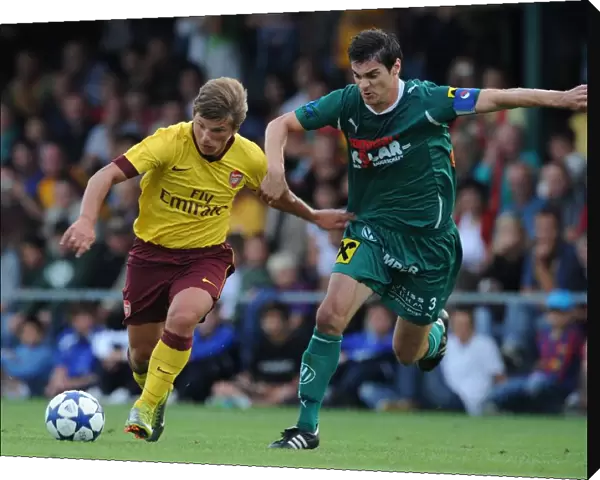 Andrey Arshavin (Arsenal) Dombi (Neusiedl). SC Neusiedl 0: 4 Arsenal, Sportzentrum Neusiedl