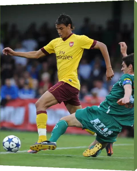 Marouane Chamakh (Arsenal) Dombi (Neusiedl). SC Neusiedl 0: 4 Arsenal, Sportzentrum Neusiedl