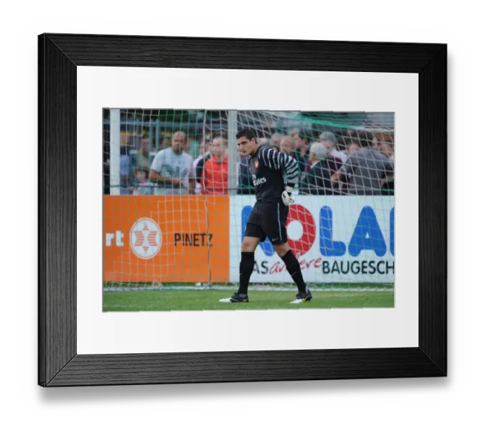 Framed Print : Vito Mannone (Arsenal). SC Neusiedl 0: 4 Arsenal, Sportzentrum Neusiedl