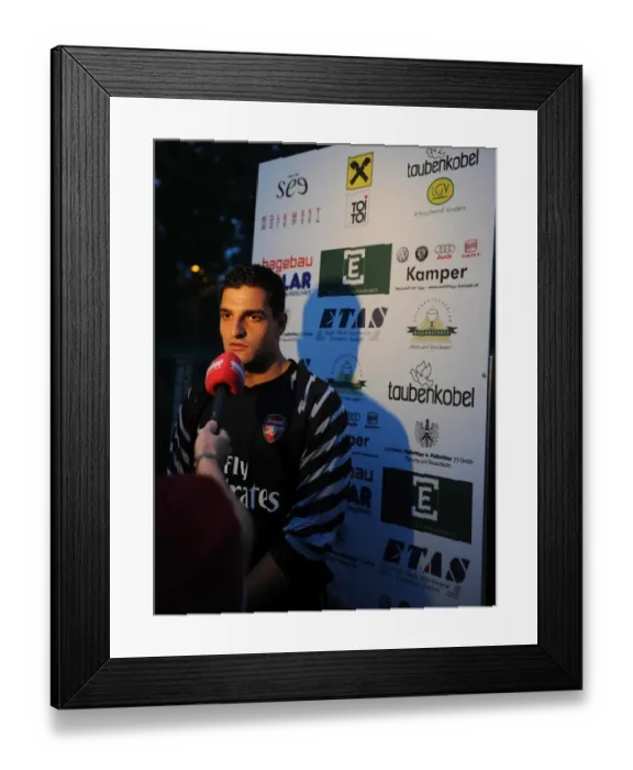 Framed Print : Arsenal's Mannone Shines: 4-0 Crush of SC Neusiedl
