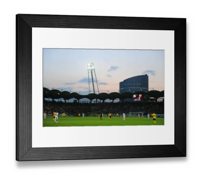 Framed Print : Arsenal Thrashes Sturm Graz 4-0 in 2010 Pre-Season Friendly
