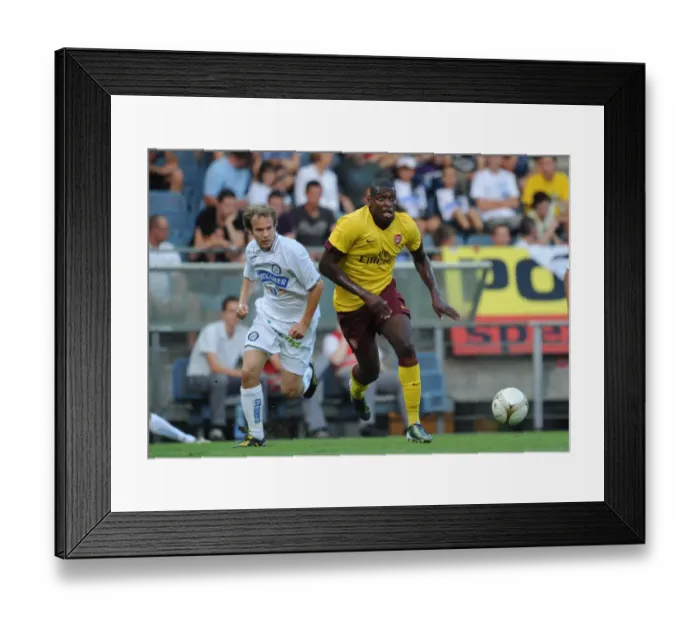 Framed Print : Arsenal's Jay Emmanuel Thomas Scores Twice in 4-0 Win Over Sturm Graz